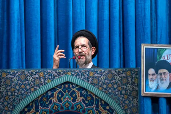 امام جمعه موقت تهران: یک دلار هم از فروش نفت در صندوق ذخیره ارزی پس‌انداز نشد