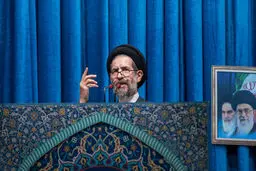 امام جمعه موقت تهران: یک دلار هم از فروش نفت در صندوق ذخیره ارزی پس‌انداز نشد
