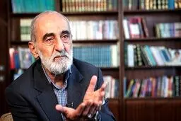 شریعتمداری خطاب به نامزدهای اصولگرا: باید به ائتلاف تن بدهید