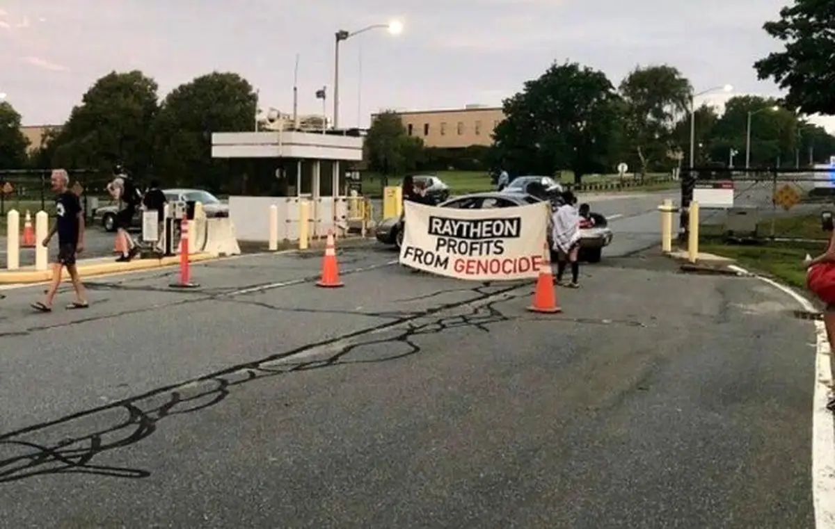 تجمع اعتراضی آمریکایی‌ها + جزئیات