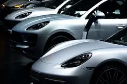 جزییات قانون جدید مالیات خودروی میلیاردی و لوکس( آذر 1400)