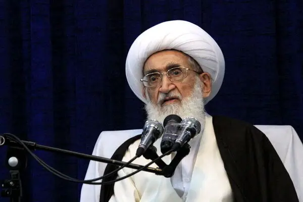 آیت‌الله نوری همدانی: دنیا از حضور مردم در مراسم رهبر شهید متحیر شد