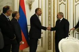 تبادل نظر امیر عبداللهیان با نخست وزیر ارمنستان