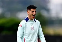 مو را تا سکوتش را شکست: نابود شدم