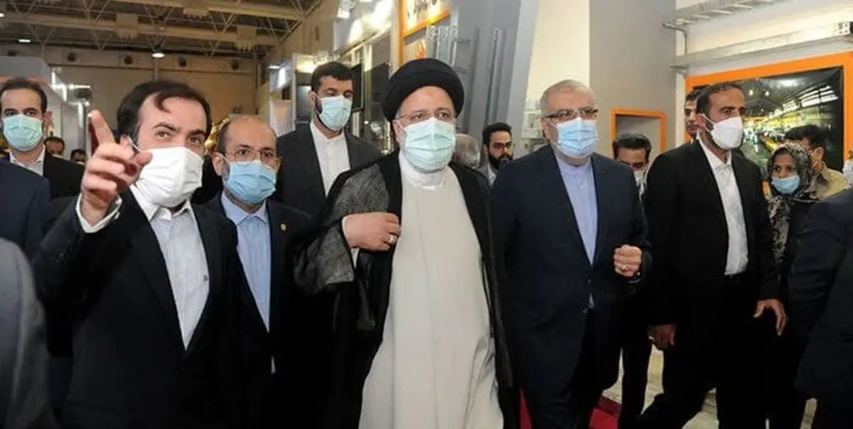 بازدید رئیس جمهور از نمایشگاه نفت، گاز و پتروشیمی