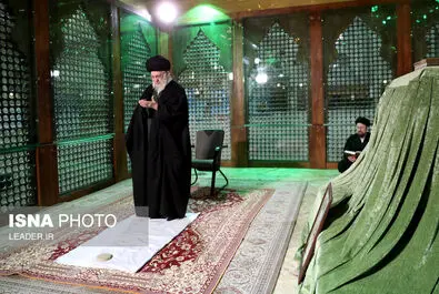 رهبر انقلاب