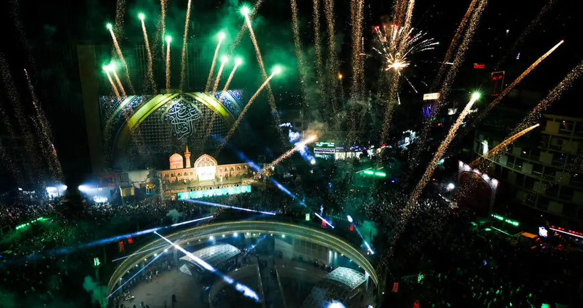 نورافشانی در اجتماع بزرگ امام رضایی‌ها