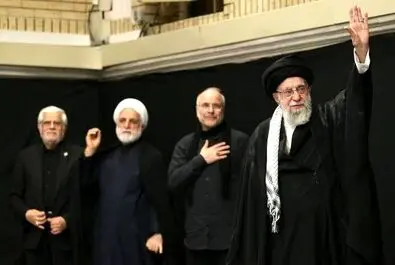 رهبر انقلاب حسینیه امام خمینی(ره) 