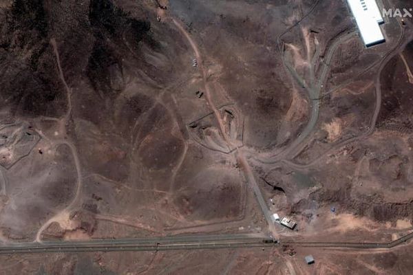 بمباران بمب افکن‌های بی-2 در ایران یک دروغ بزرگ 