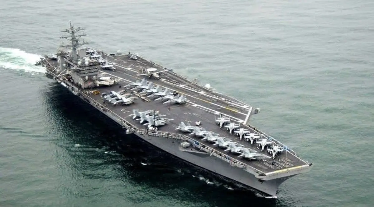 بلای آسمانی بر سر ناو  آبراهام لینکلن