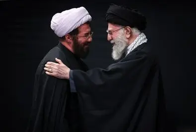 رهبر انقلاب