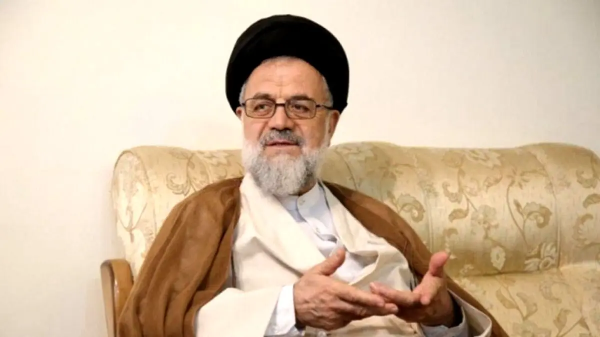جمهوریتی که اکنون داریم با آنچه مد نظر امام بود فاصله دارد/ بعد از پایان جنگ، رفتارها به کل فرق کرد

