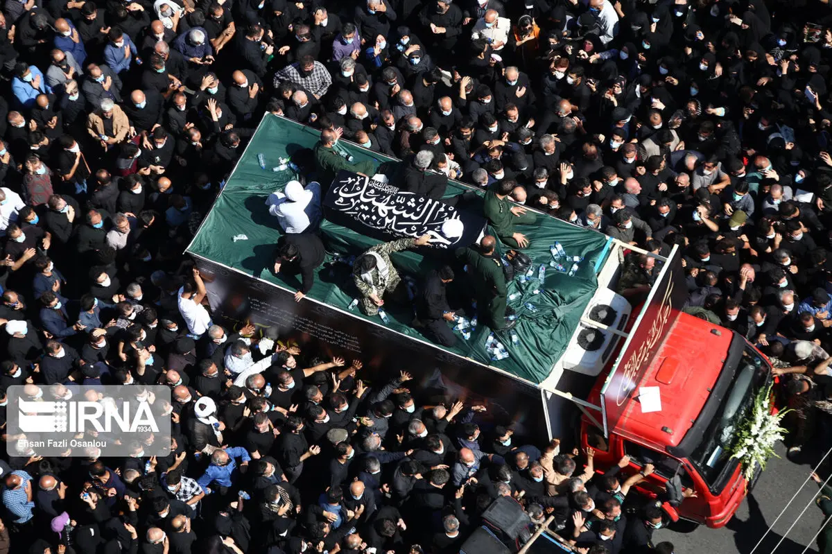 حاشیه‌های تشییع پیکر علامه حسن‌زاده در آمل