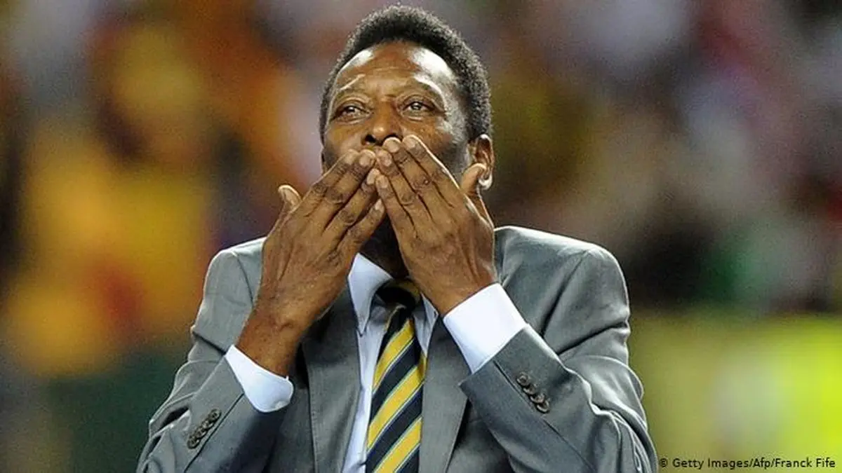 سلطان پله از سرطان دریبل خورد|انتقال به بخش پایان عمر