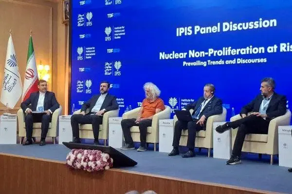 ایران : در این برهه غنی‌سازی نداریم