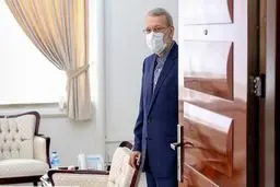 علی لاریجانی: شما چه ویژگی‌ای دارید که می‌گویید بقیه انقلابی نیستند؟