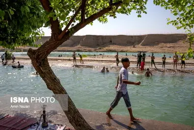شنا در رودخانه