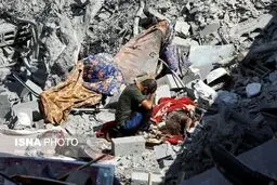 لحظه نفس گیر بمباران شبانه و با خاک یکسان کردن غزه