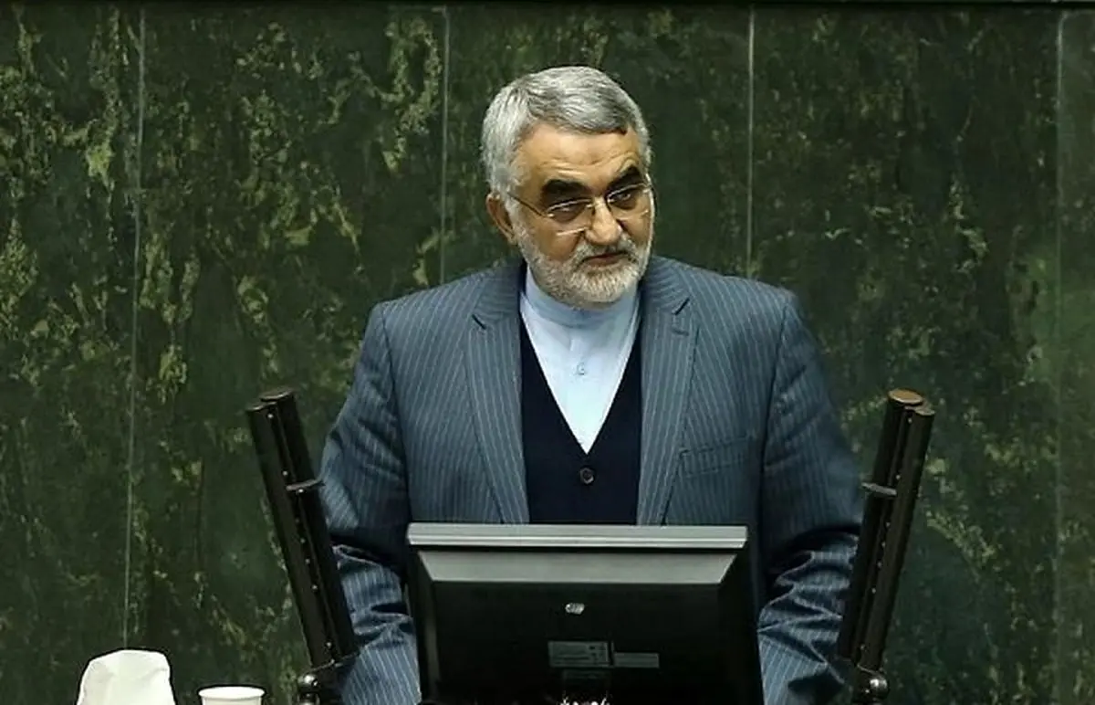 انتقاد عجیب علاء‌الدین بروجردی از وضعیت پدافند در جنگ 