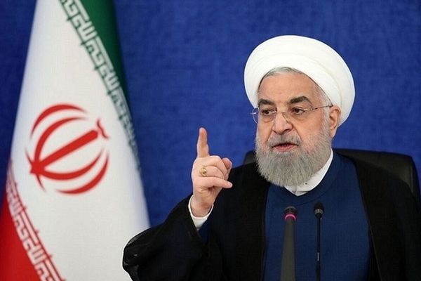 روحانی: مردم و نظام در سال‌های ۸۲ و ۹۲ مانع جنگ شدند/ مردم جمهوری اسلامی واقعی می‌خواهند/ نگذاشتند توافق شود تا روحانی ناموفق باشد!