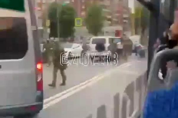 لحظه حمله و بازداشت دو آذربایجانی مهم در روسیه