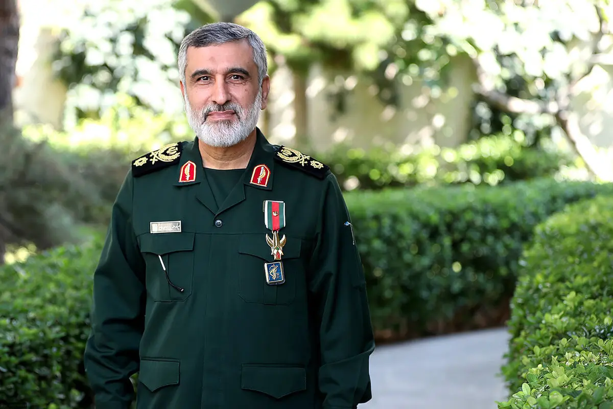 متن کامل وصیت‌نامه شهید حاجی‌زاده؛ عذرخواهی از ملت بزرگ ایران