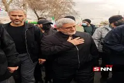 سردار قاآنی در راهپیمایی ۲۲ بهمن + عکس