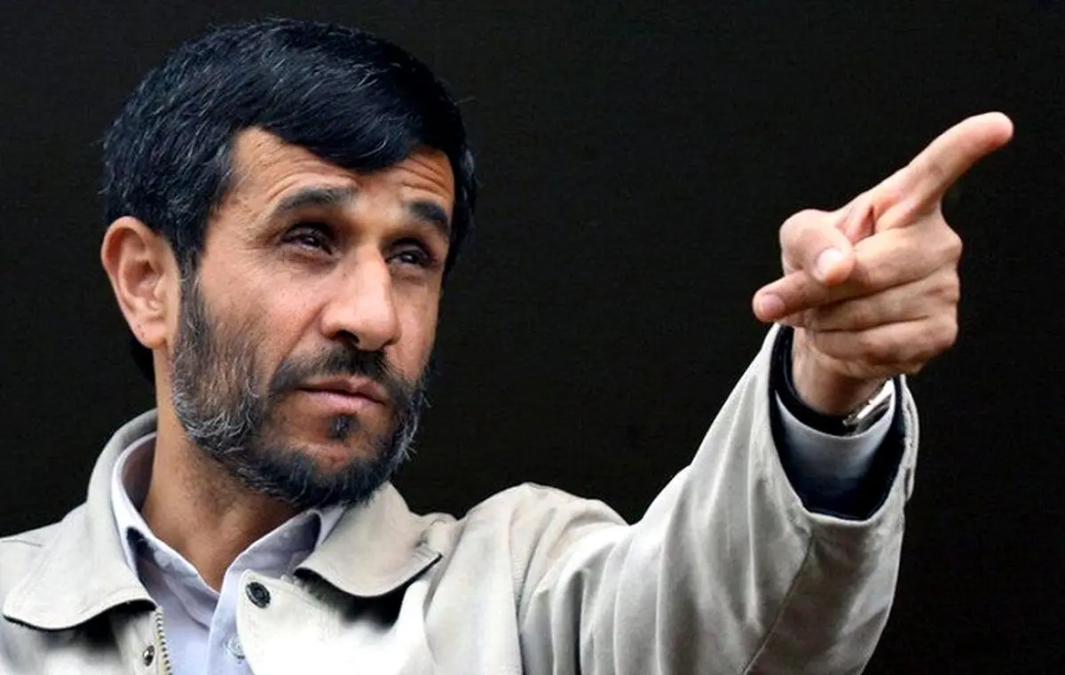 تحریم و احتمال بازداشت، مانع خروج احمدی نژاد از کشور شد