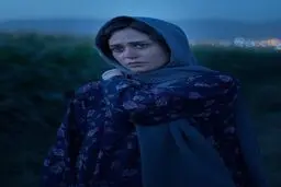 عکسی از پریناز ایزدیار با حلقه در دست