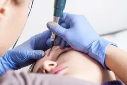 آموزش صفر تا صد دو تکنیک پرطرفدار ریموور تاتو و پوست کره‌ای طبق آخرین علم روز