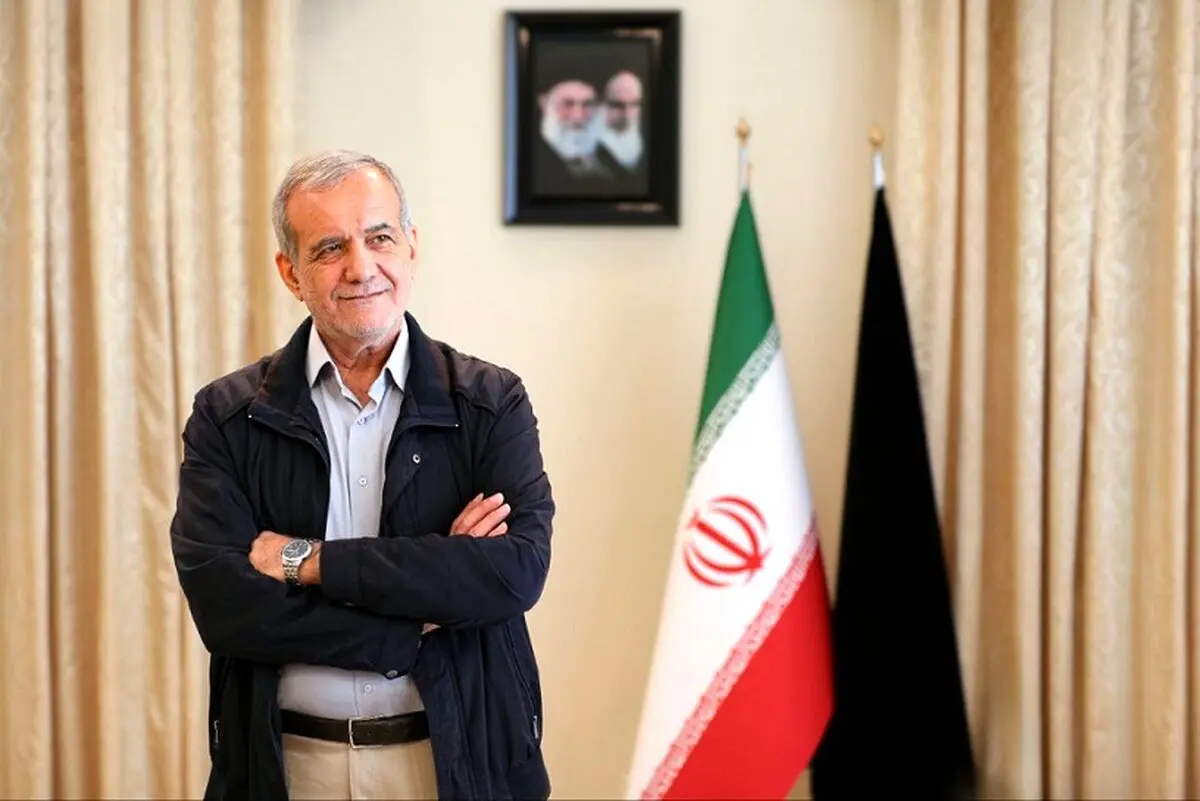 مسعود پزشکیان با شلوار جین در جلسه تودیع رئیس سازمان بودجه + عکس جنجالی