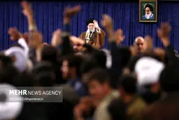 تصاویر دیدار مردم قم با رهبر انقلاب