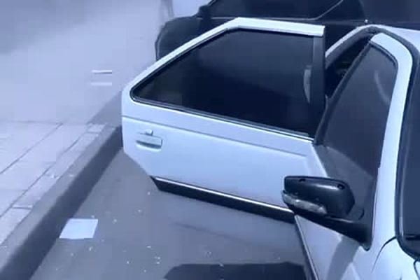 خسارت موج انفجار در اسکله شهید رجایی