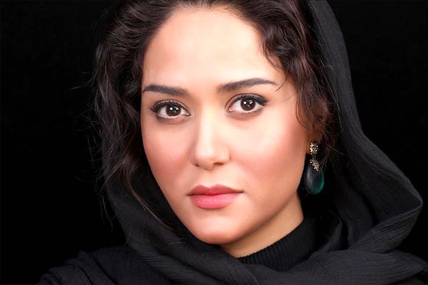 ببینید: شباهت استایل آقای بازیگر به پریناز ایزدیار جنجالی شد 