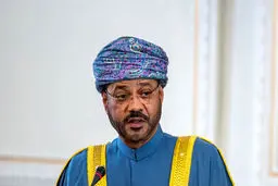 وزیر خارجه عمان: مسائل غیرممکن میان ایران و آمریکا محتمل به‌نظر می‌رسند