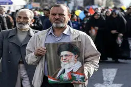 خروش و خشم در تهران
