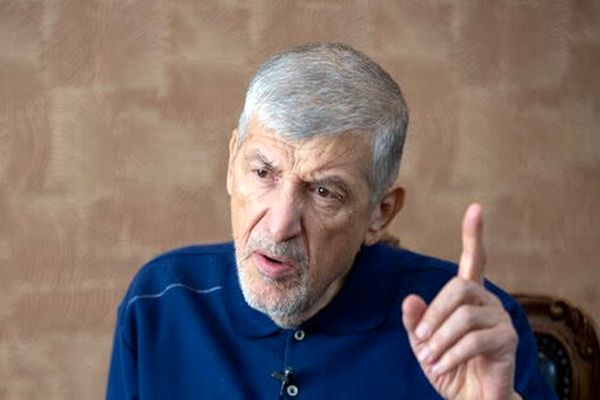 فقط تندروها و کاسبان تحریم از بازگشت تحریم‌ها خوشحالند