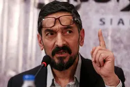 سعید زیباکلام: آقای حزب‌اللهی بفهم... عده‌ای مطلقاً به حجاب ایمان ندارند