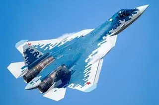 سی جنگنده سوخو ۵۷ سری پیشرفته E در ایران + فیلم