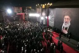استقبال مردم عراق از پیکر امام شهید 
