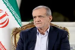 عکس خاص از پزشکیان با تیپ متفاوت لب دریاچه