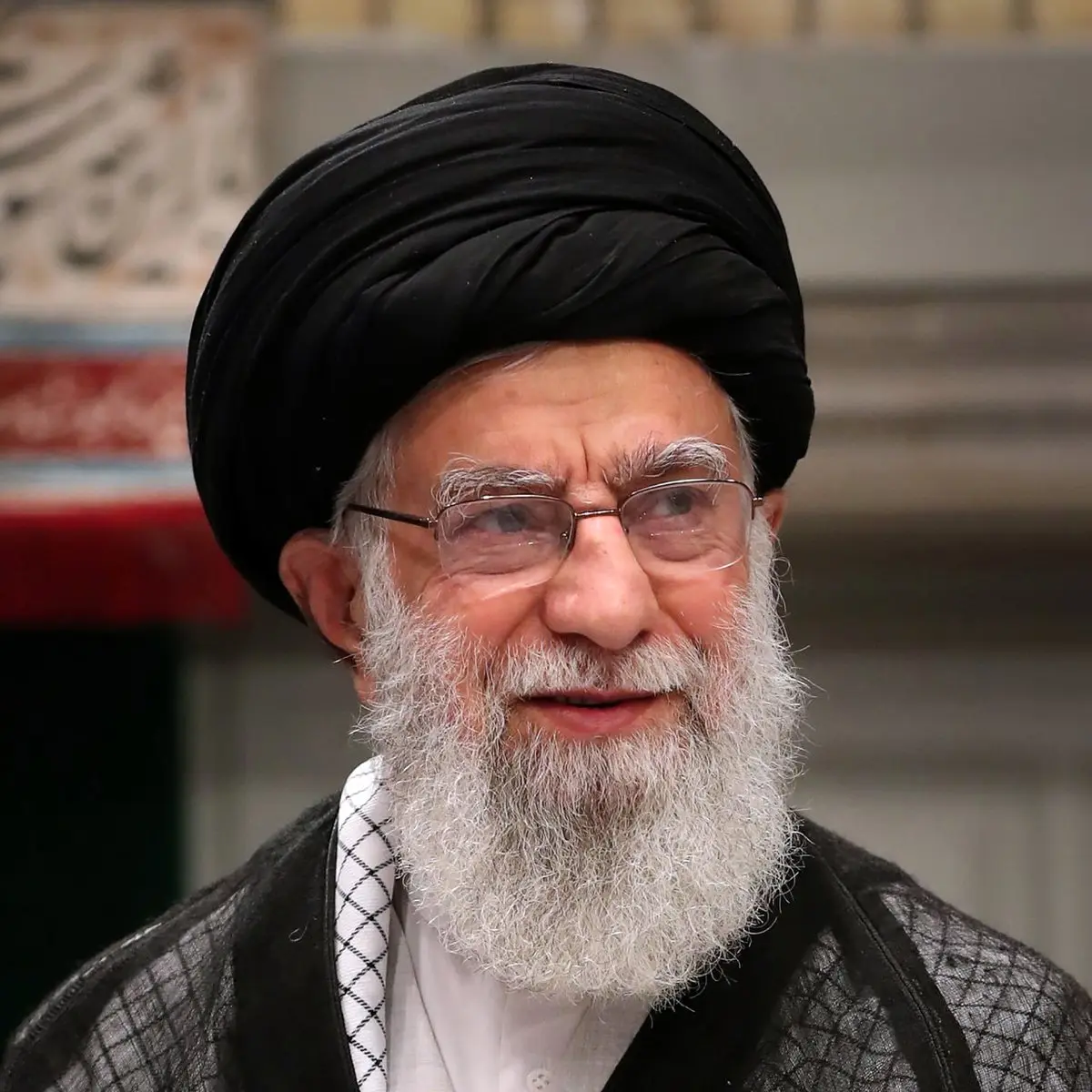 همیشه رهبر 