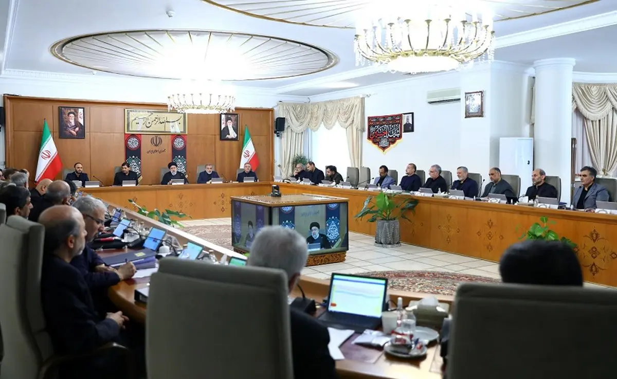 نقد روزنامه جوان به دولت: این مدیران به جای حرف‌های مفت باید بروند