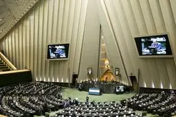 رئیس فراکسیون اقلیت مجلس یازدهم : پس از حدود 10 جلسه به نقطه اول بازگشتیم 
