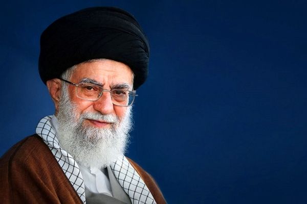 فتوای محاربه برای تهدیدکنندگان رهبری؛ مدیر حوزه‌ها سکوت نکرد!