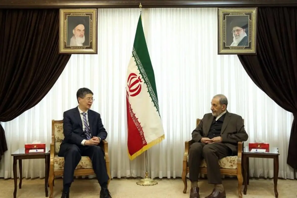 دیدار مهم ولایتی با  سفیر چین