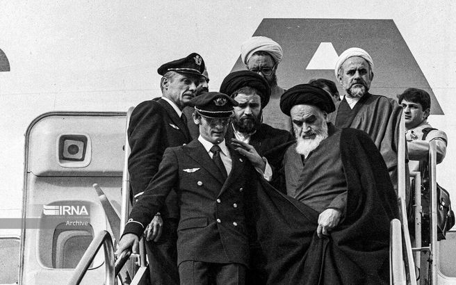 تصاویر ورود امام خمینی ره به تهران 1357