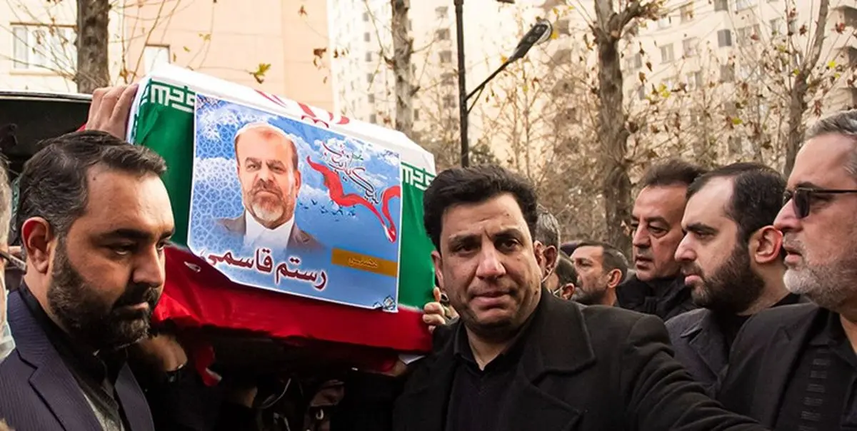 عکس|جزئیات مراسم یادبود رستم قاسمی با حضور مقامات لشکری و کشوری