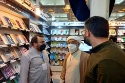 تصاویر حضور رئیس مرکز اسناد انقلاب اسلامی در نمایشگاه کتاب