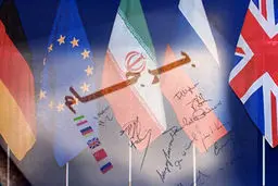 دلار 23 هزار تومانی در انتظار توافق هسته‌ای